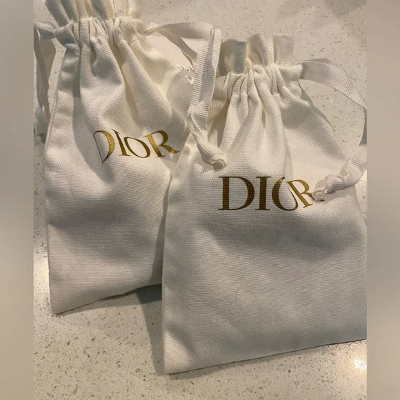 Dior Cream and Gold dust bag set - Picture 2 of 9